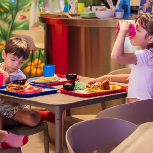 Niños-Comiendo-7